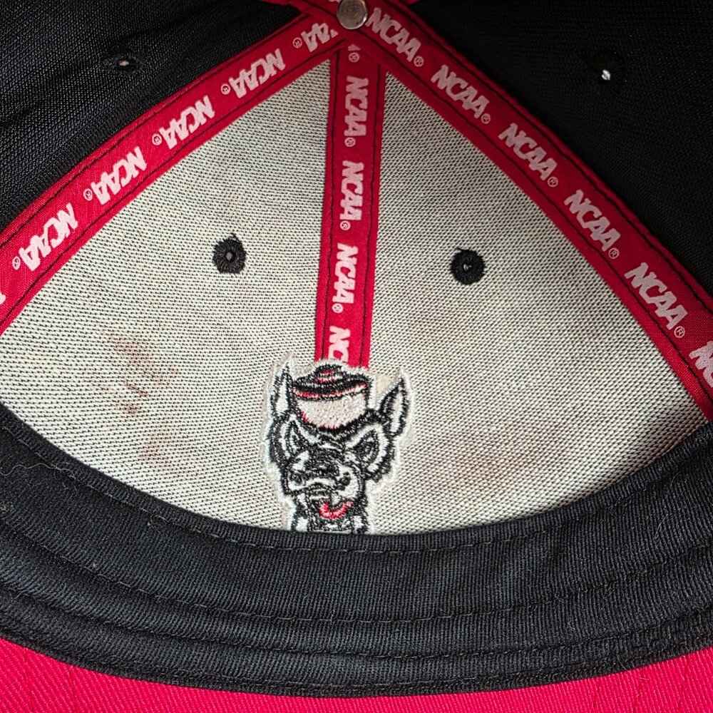 NC State Wolfpack Hat – NCAA Licensed – Black & Red Adjustable Baseball Cap - Picture 7 of 10